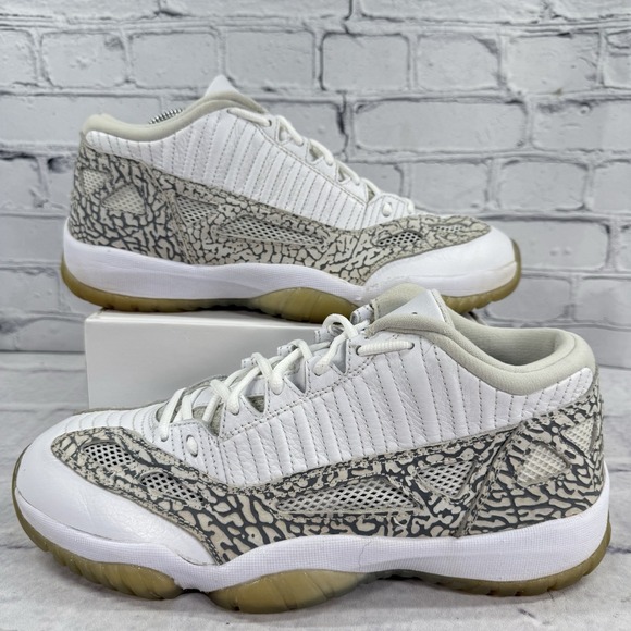Nike Air Jordan 11 XI Retro Low IE Size 10 Cobalt White Grey Sneakers 306008-102 - Picture 1 of 12